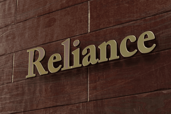 Mukesh Ambani को झटका, Reliance निवेशकों के डूबे ₹52,000 करोड़
